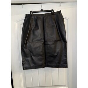 NINE & COMPANY Woman 100% Leather Pencil Skirt Back Split Black Size 8